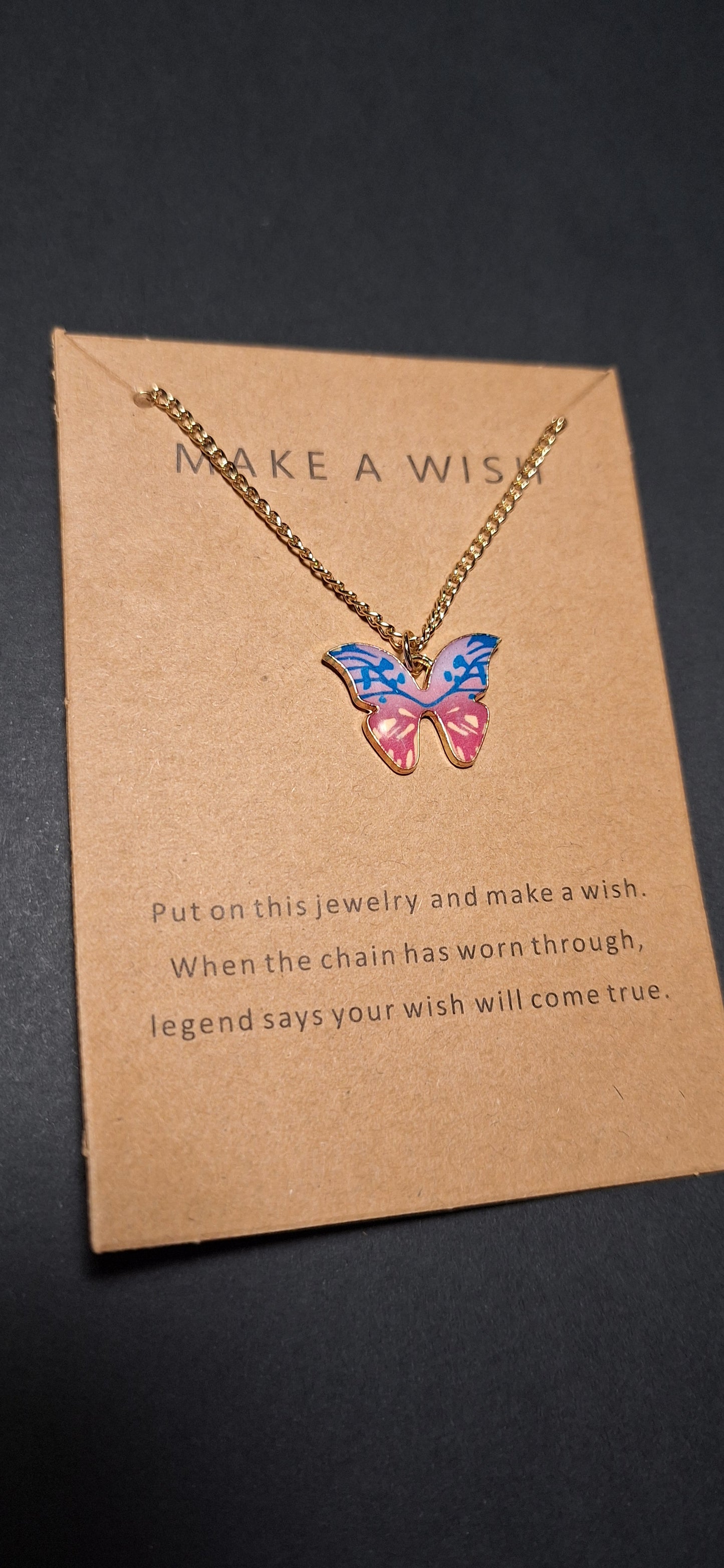 Collier ( papillon )