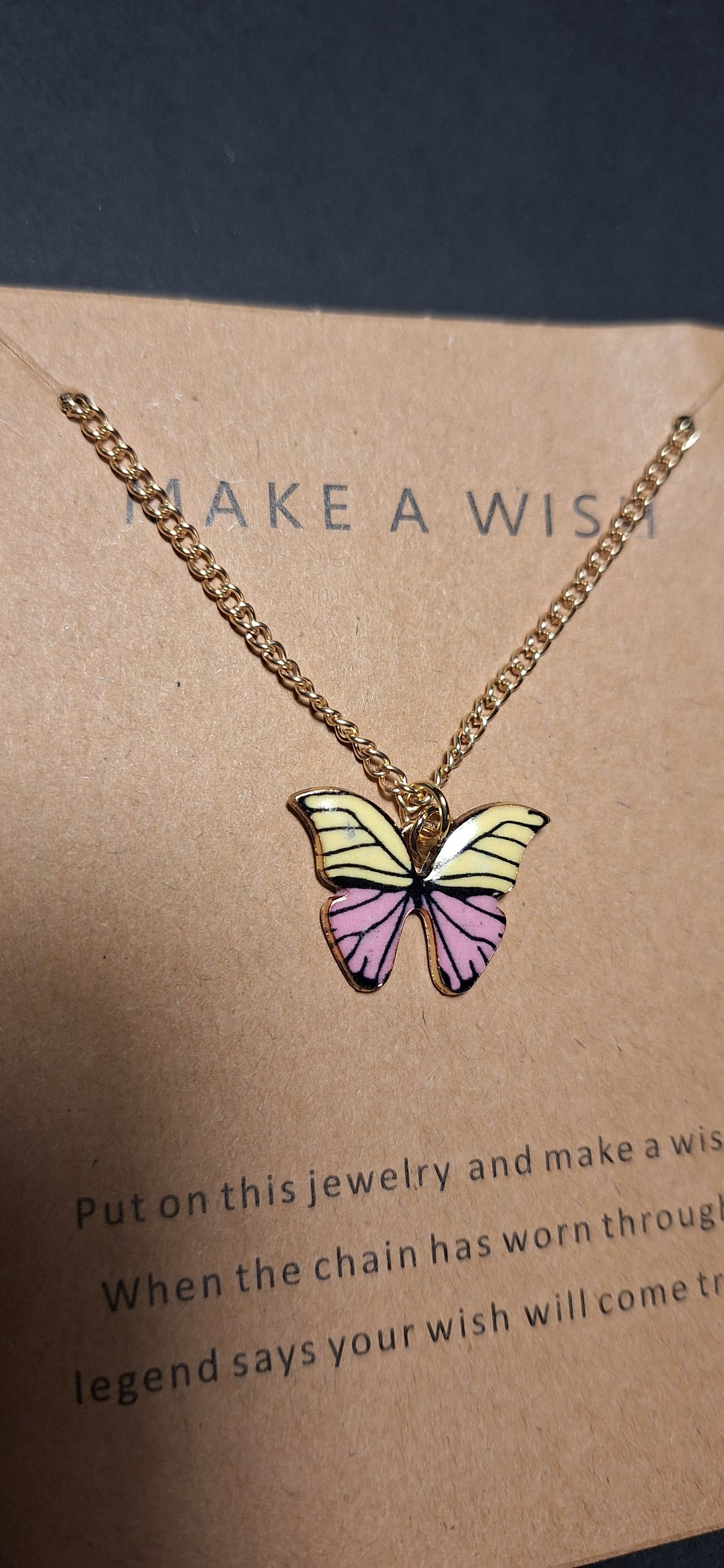 Collier ( papillon )