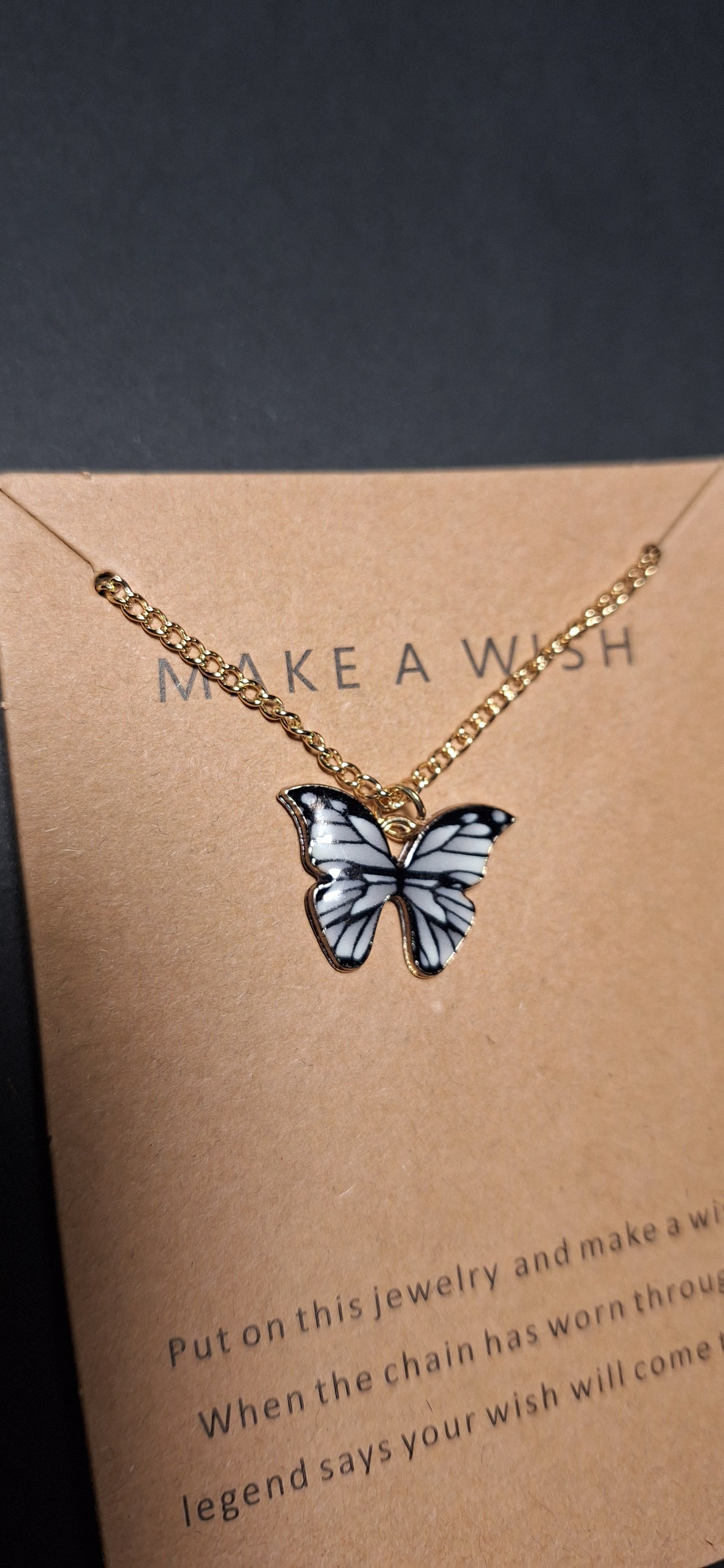 Collier ( papillon )