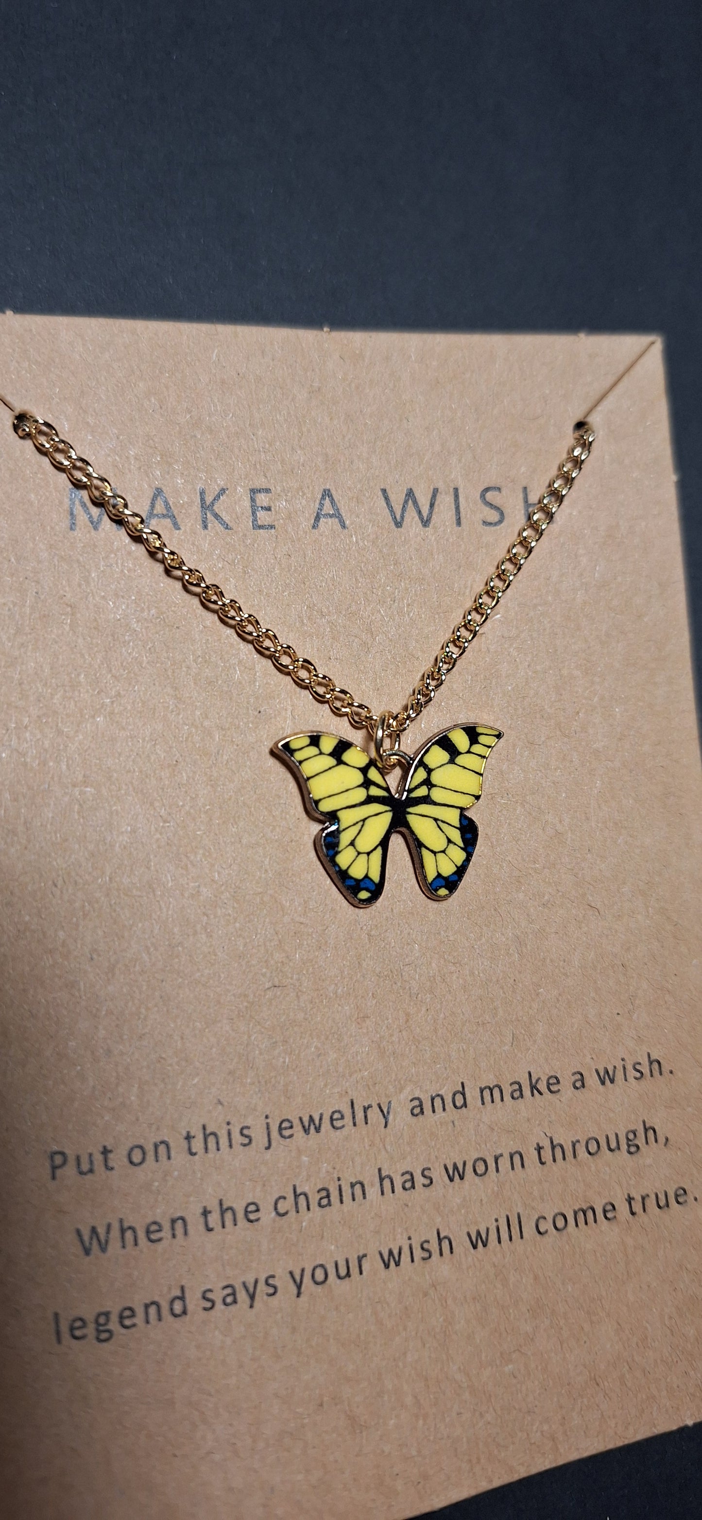 Collier ( papillon )