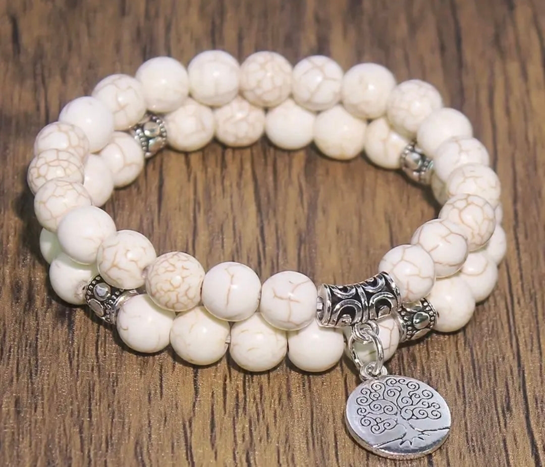 Bracelet en pierre naturelle ( Howlite Blanche )